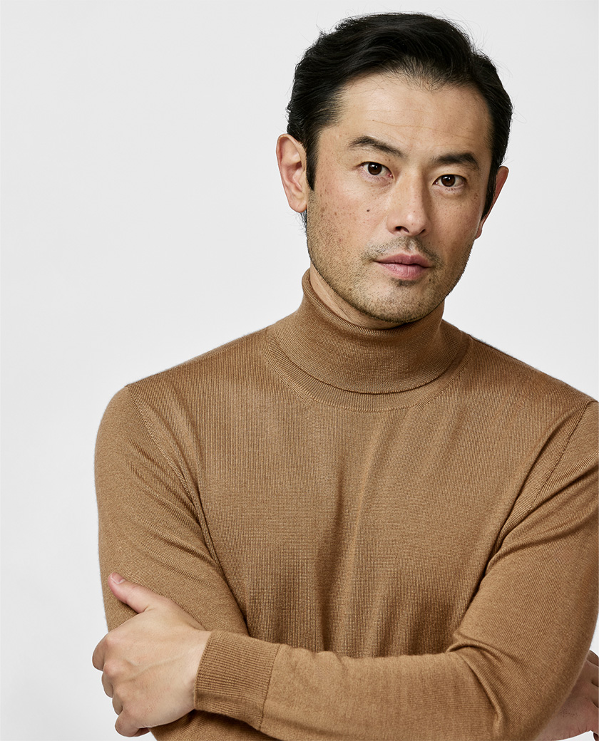 Camel Cashmere-Silk Turtle Neck Knit